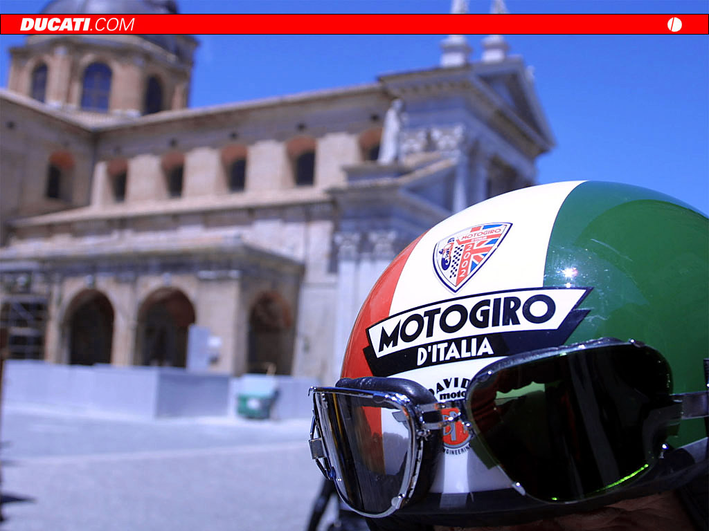 Ducati "Motogiro d'Italia"